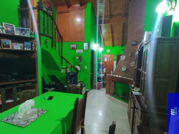 Casa en venta de 4 dormitorios c/ cochera en Costa Azul