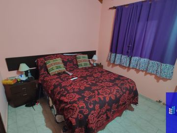 Casa en venta de 4 dormitorios c/ cochera en Costa Azul