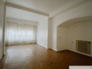 Casa en venta de 5 dormitorios c/ cochera en Centro