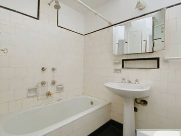 Casa en venta de 5 dormitorios c/ cochera en Centro