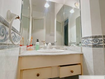 Casa en venta de 5 dormitorios c/ cochera en Centro