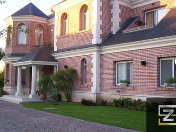 Propiedad en venta Club de Campo Abril