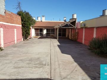 Casa en venta de 3 dormitorios c/ cochera en Pedro Pico