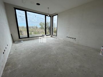 Casa en venta de 4 dormitorios c/ cochera en Nordelta El Yacht