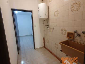 Casa en venta de 3 dormitorios c/ cochera en Paykín