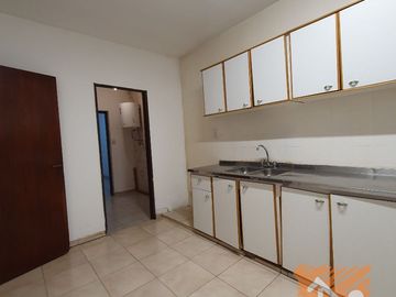 Casa en venta de 3 dormitorios c/ cochera en Paykín