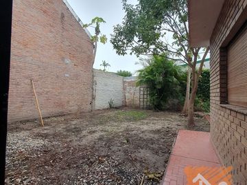 Casa en venta de 3 dormitorios c/ cochera en Paykín