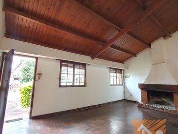 Casa en venta de 3 dormitorios c/ cochera en Paykín