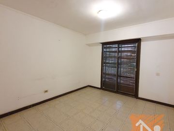 Casa en venta de 3 dormitorios c/ cochera en Paykín