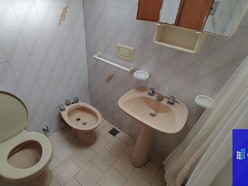 Dúplex en venta de 2 dormitorios c/ cochera en Costa Azul