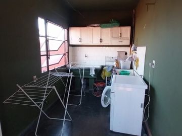 Venta block de 2 propiedades en mismo lote, balcón, terraza.Se pueden vender separadas o juntas Excelente estado