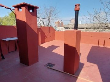 Venta block de 2 propiedades en mismo lote, balcón, terraza.Se pueden vender separadas o juntas Excelente estado