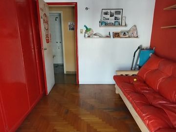 Venta block de 2 propiedades en mismo lote, balcón, terraza.Se pueden vender separadas o juntas Excelente estado