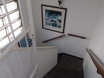 Venta block de 2 propiedades en mismo lote, balcón, terraza.Se pueden vender separadas o juntas Excelente estado