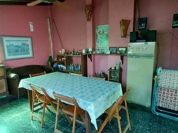 Venta block de 2 propiedades en mismo lote, balcón, terraza.Se pueden vender separadas o juntas Excelente estado