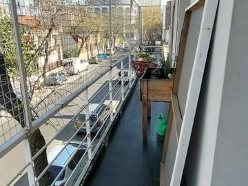Venta block de 2 propiedades en mismo lote, balcón, terraza.Se pueden vender separadas o juntas Excelente estado