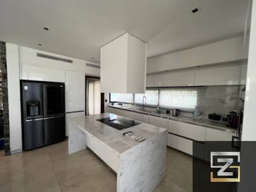 Casa en venta de 7 ambientes en Barrio Privado Terralagos