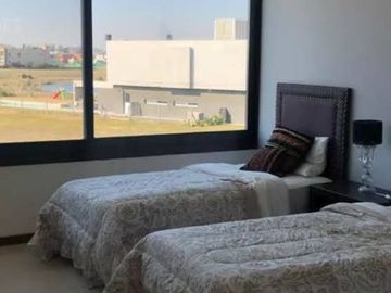 Casa en venta de 7 ambientes en Barrio Privado Terralagos