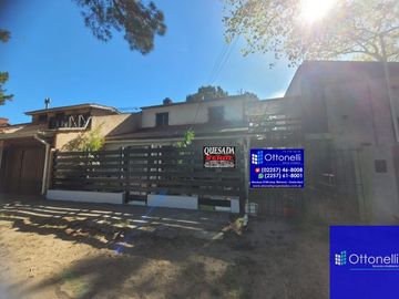 Casa en venta de 3 dormitorios c/ cochera en San Bernardo