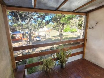 Casa en venta de 3 dormitorios c/ cochera en San Bernardo