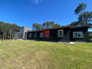 CODIGO 645 - VENTA - ISLA DEL GOLF - PINAMAR
