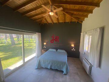 CODIGO 645 - VENTA - ISLA DEL GOLF - PINAMAR