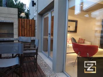 Dúplex en venta de 4 ambientes con cochera en Pinamar