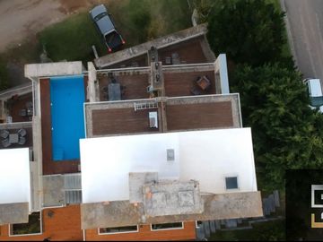 Dúplex en venta de 4 ambientes con cochera en Pinamar