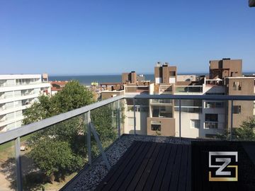Dúplex en venta de 4 ambientes con cochera y vista al mar en Apart Hotel Pinamar