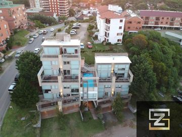 Dúplex en venta de 4 ambientes con cochera y vista al mar en Apart Hotel Pinamar