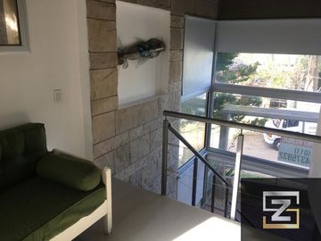 Tríplex en venta de 4 ambientes c/cochera y vista al mar en Pinamar