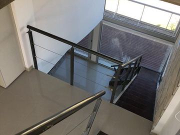 Tríplex en venta de 4 ambientes c/cochera y vista al mar en Pinamar