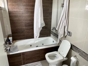 Tríplex en venta de 4 ambientes c/cochera y vista al mar en Pinamar