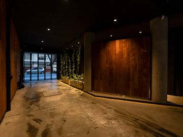 DEPARTAMENTO DE 2 DORMITORIOS DE DISEÑO INDUSTRIAL EN VENTA EN 9 DE JULIO 1366