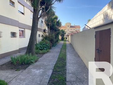 Departamento en venta de 2 dormitorios en Barrio Las Lilas