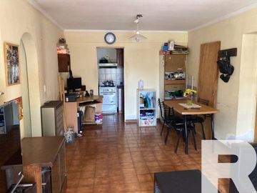 Departamento en venta de 2 dormitorios en Barrio Las Lilas