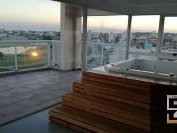 Semipiso en venta  c/ cochera en Punta Mogotes