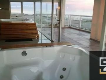 Semipiso en venta  c/ cochera en Punta Mogotes