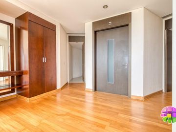 Departamento en venta de 2 dormitorios c/ cochera en Puerto Madero