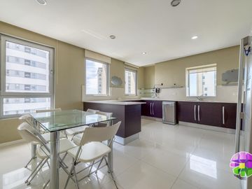 Departamento en venta de 2 dormitorios c/ cochera en Puerto Madero