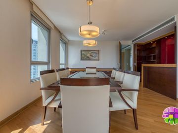 Departamento en venta de 2 dormitorios c/ cochera en Puerto Madero