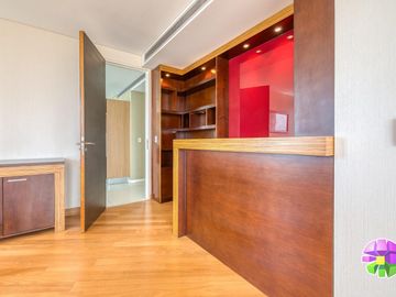 Departamento en venta de 2 dormitorios c/ cochera en Puerto Madero
