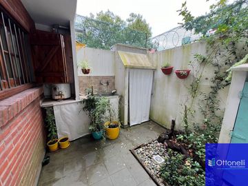 Dúplex en venta de 3 dormitorios c/ cochera en Costa Azul