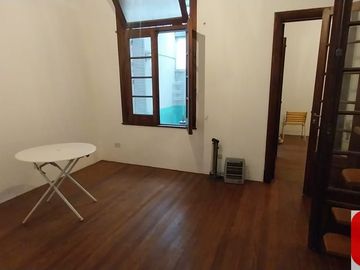 PH en venta 2 amb con patio en Parque Patricios