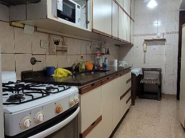 Departamento en venta de 3 dormitorios c/ cochera en Balvanera