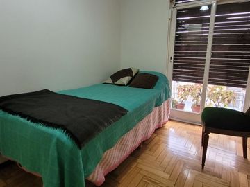 Departamento en venta de 3 dormitorios c/ cochera en Balvanera