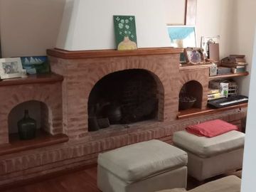 Casa en venta de 4 dormitorios c/ cochera en Parque Patricios