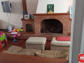 Casa en venta de 4 dormitorios c/ cochera en Parque Patricios