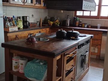 Casa en venta de 4 dormitorios c/ cochera en Parque Patricios