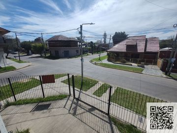 PH en venta de 5 dormitorios c/ cochera en Florencio Varela